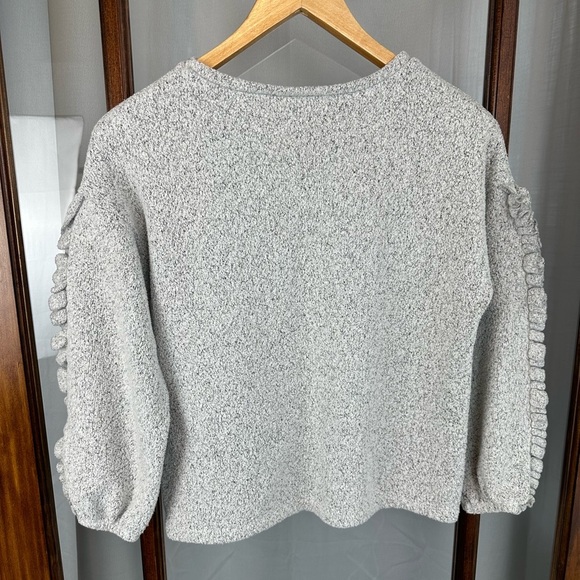 Zara Cream Gray Ruffle Sweater Girls Size 10 Chunky Knit Cropped - Picture 5 of 7